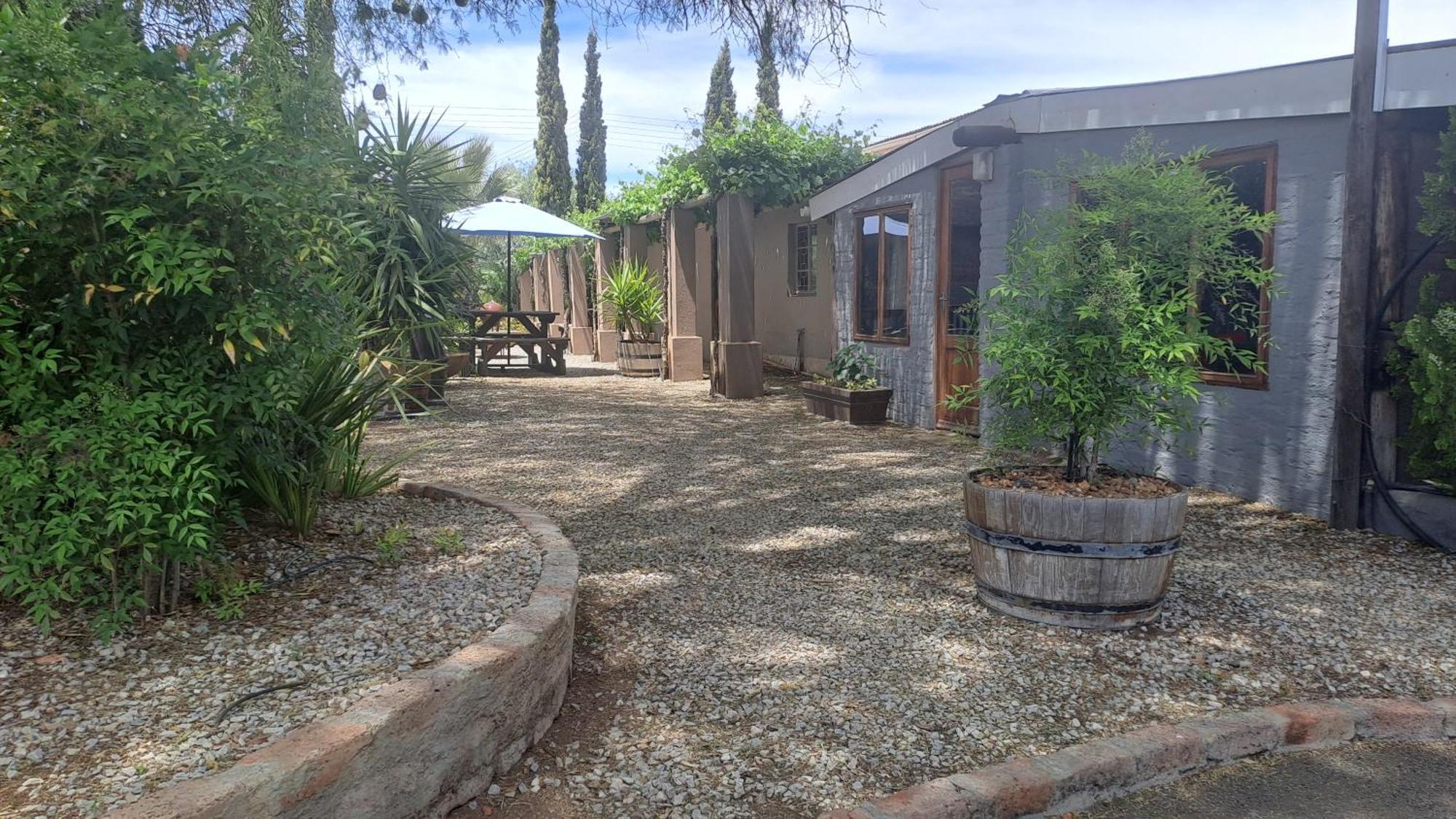 African Dawn B&B Calvinia Esterno foto